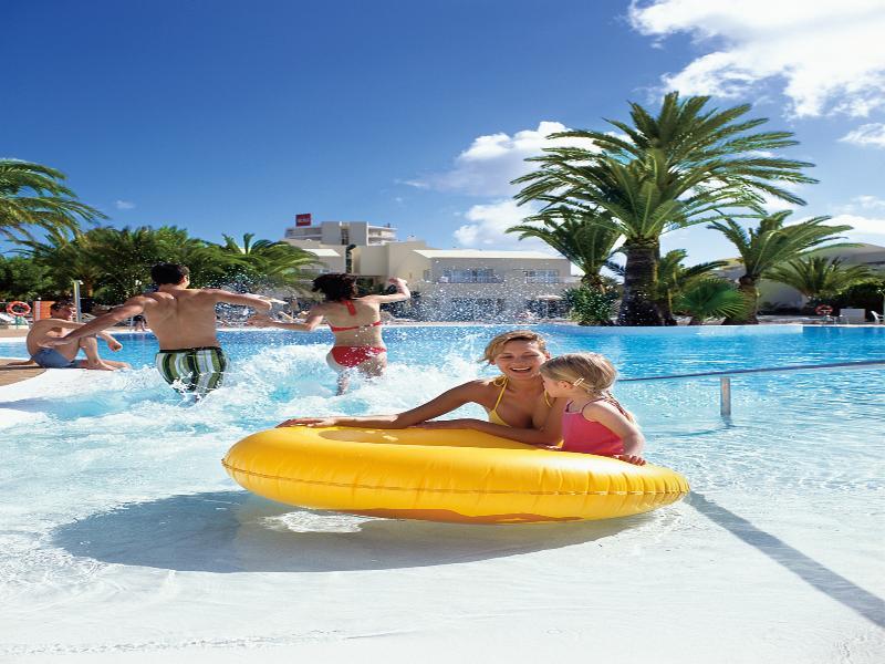 Hotel Riu Oliva Beach Resort Corralejo Exterior photo